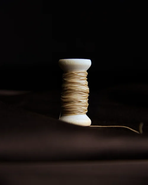 NIĆ DO SZYCIA SKÓRY WEIXIN 0,45 MM - BEŻOWA